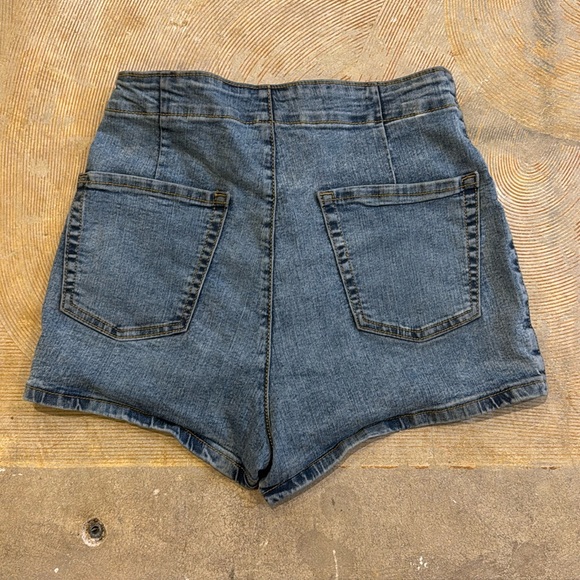 Jean shorts - Picture 2 of 3